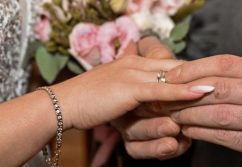 пожениться в Дании